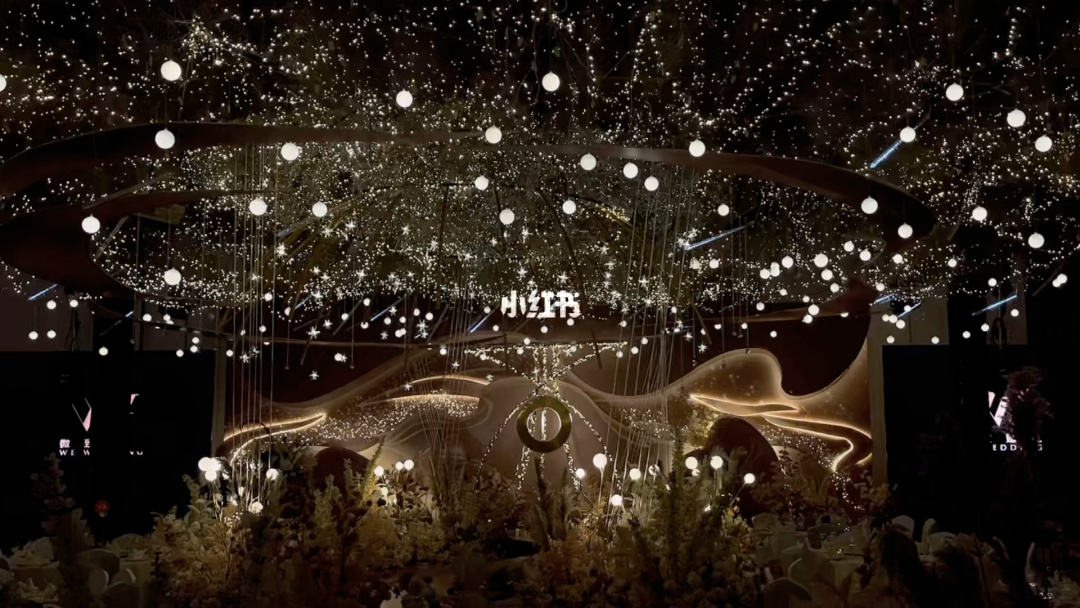 廈門婚禮場地布置_羽毛球場地燈光布置_泉州哪些場地適合小型婚禮