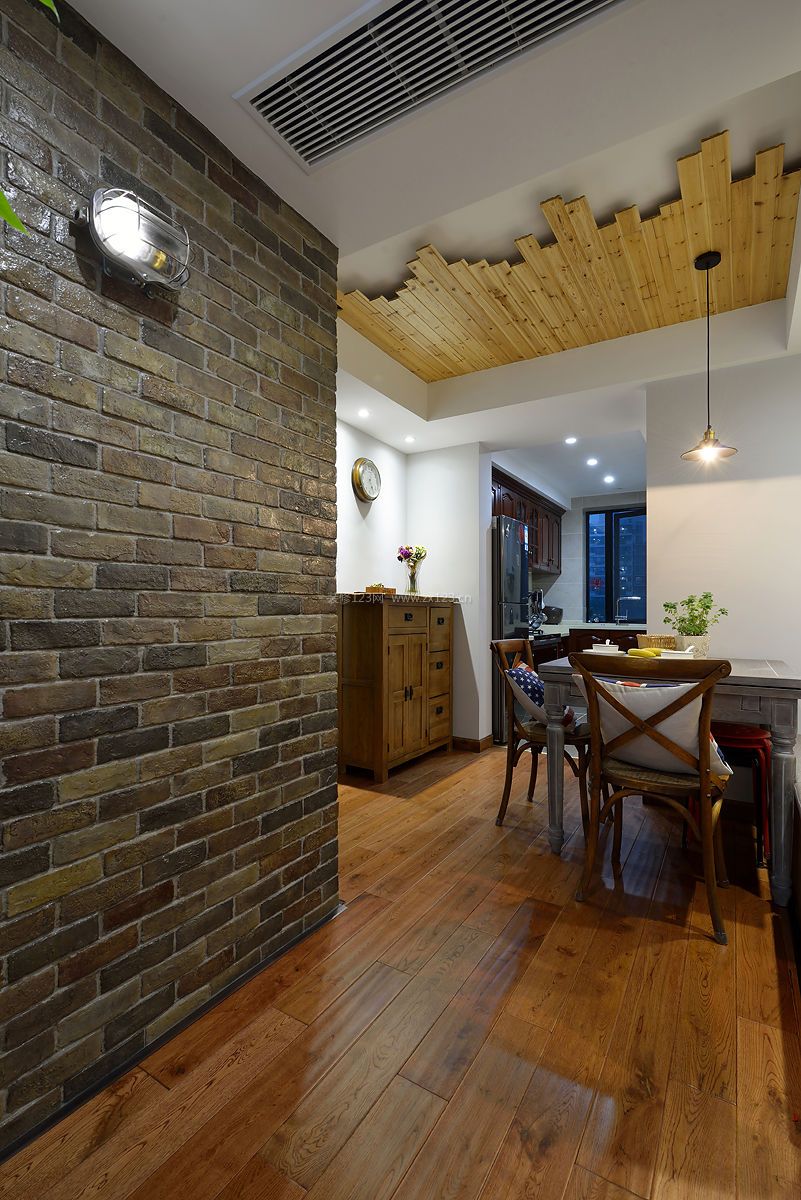 長(zhǎng)沙舊房拆遷貨幣補(bǔ)貼裝修和沒裝修的有什么不同嗎_50平米老舊房小戶型裝修效果圖_廈門裝修舊房