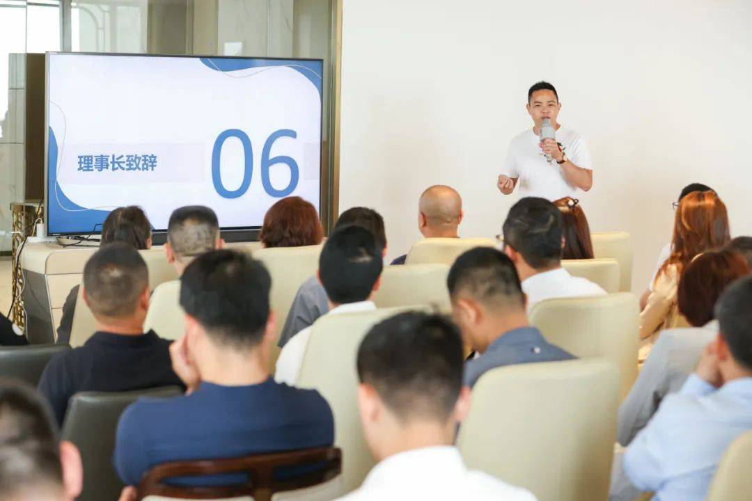 深圳室內(nèi)設(shè)計(jì)師協(xié)會(huì)_深圳室內(nèi)設(shè)計(jì)師協(xié)會(huì)趙慶祥_(kāi)廈門(mén)室內(nèi)裝修協(xié)會(huì)