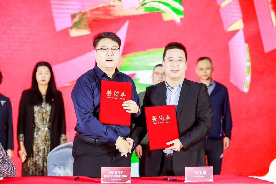 展銷、簽約、洽談、直播精彩不斷 “石河子參展團(tuán)”火出了圈_展銷、簽約、洽談、直播精彩不斷 “石河子參展團(tuán)”火出了圈_