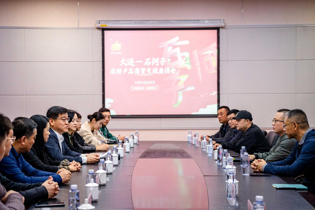 _展銷、簽約、洽談、直播精彩不斷 “石河子參展團(tuán)”火出了圈_展銷、簽約、洽談、直播精彩不斷 “石河子參展團(tuán)”火出了圈