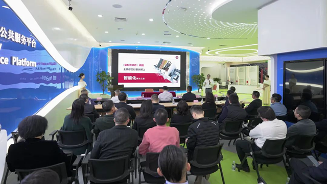 廈門建筑裝飾協(xié)會(huì)會(huì)長_廈門市建筑裝飾協(xié)會(huì)_廈門裝飾協(xié)會(huì)在哪