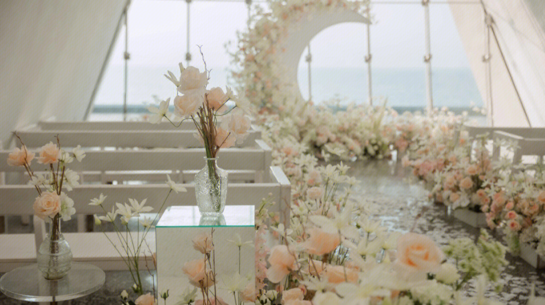 廈門(mén)婚禮場(chǎng)地布置_廈門(mén)小型婚禮場(chǎng)地_廈門(mén)場(chǎng)地婚禮布置公司