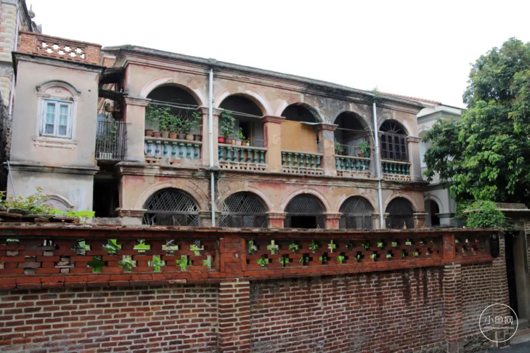 廈門別墅裝修公司_廈門別墅設(shè)計公司_廈門別墅裝飾