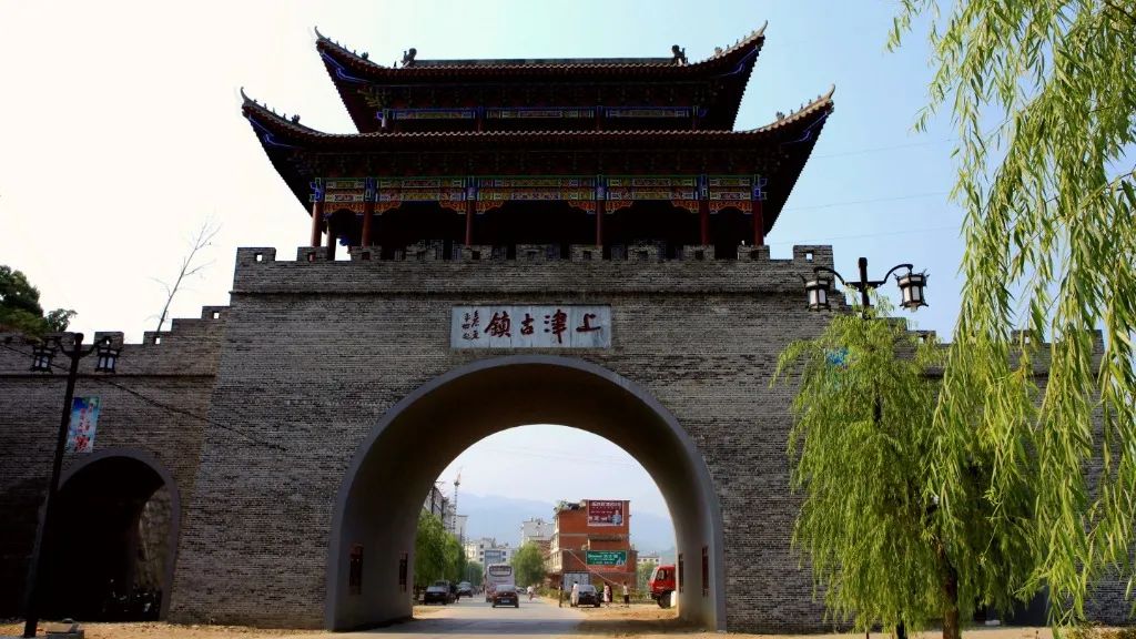 廈門(mén)婚慶布置_廈門(mén)婚禮場(chǎng)地布置_廈門(mén)場(chǎng)地婚禮布置多少錢