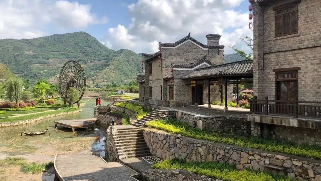 廈門(mén)婚禮場(chǎng)地布置_廈門(mén)場(chǎng)地婚禮布置多少錢_廈門(mén)婚慶布置