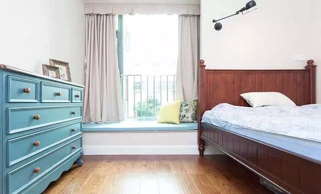 廈門美式設(shè)計(jì)風(fēng)格裝修_廈門美式餐廳酒吧_廈門室內(nèi)裝修風(fēng)格