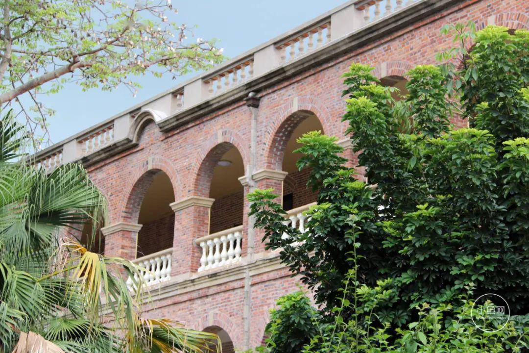 廈門(mén)別墅裝修價(jià)格_廈門(mén)裝修別墅_別墅廈門(mén)裝修圖片