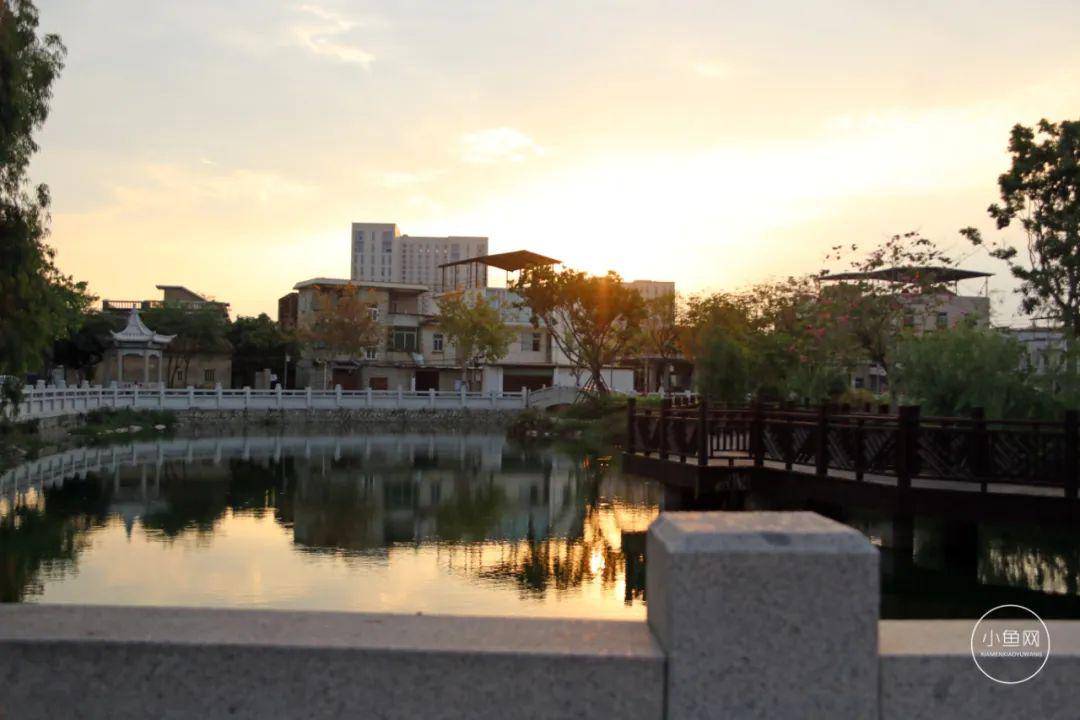 廈門(mén)別墅裝修價(jià)格_廈門(mén)裝修別墅_別墅廈門(mén)裝修圖片