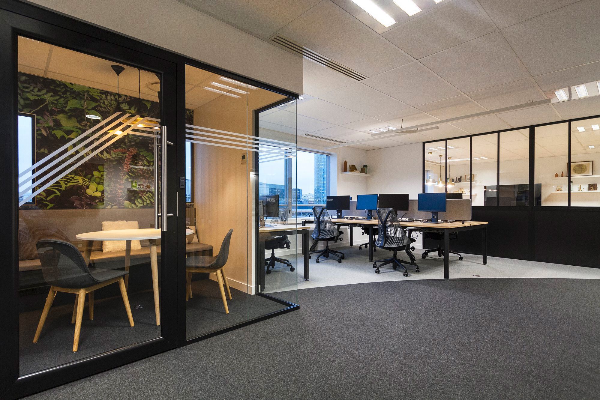 辦公室裝修廈門_廈門辦公裝修室布局圖_廈門辦公裝修室設(shè)計公司