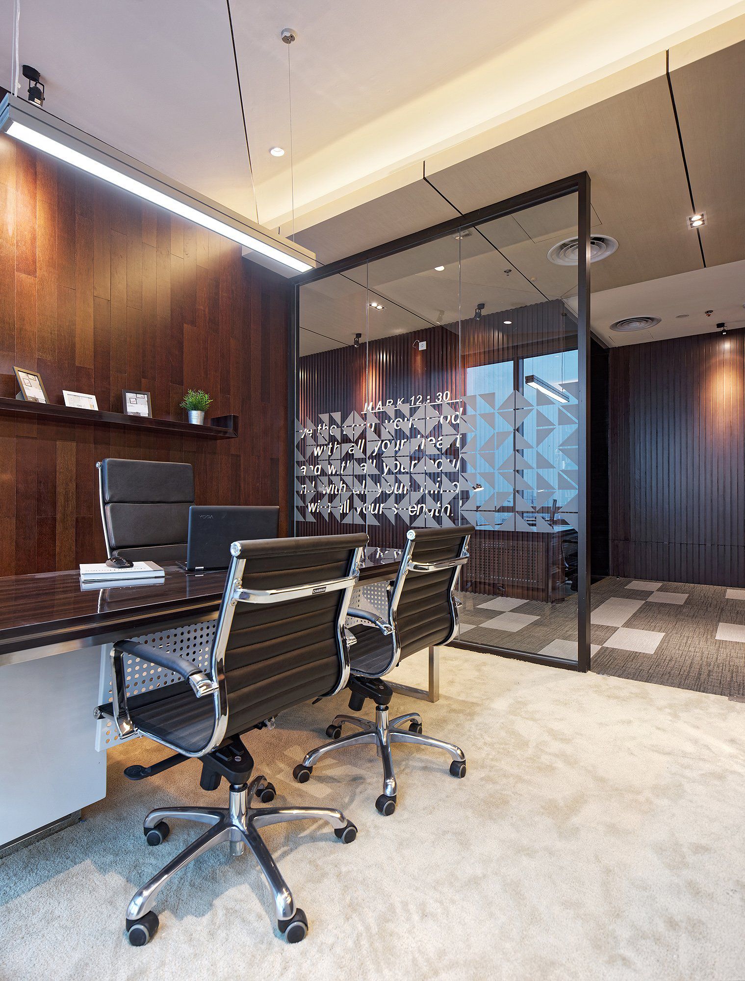 辦公室裝修廈門_廈門辦公裝修室設(shè)計公司_廈門辦公裝修室布局圖