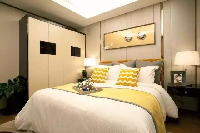 150㎡戶型四間朝南，一個創(chuàng)新的戶型，我不允許它有1㎡的浪費(fèi)。