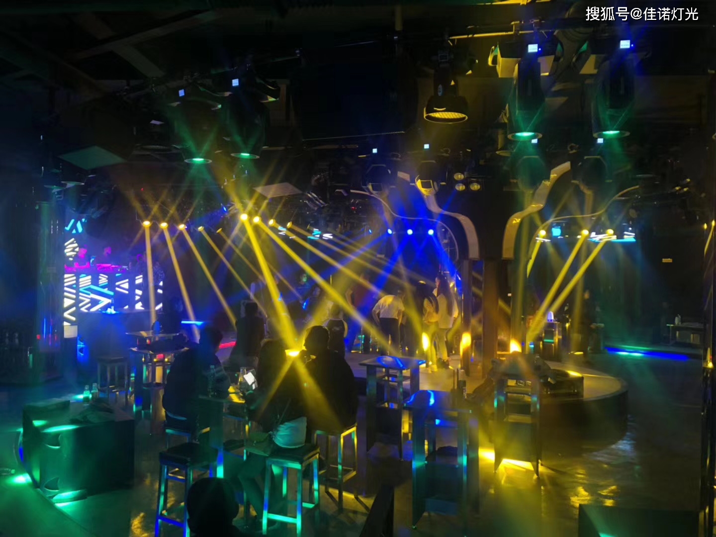 廈門燈光設(shè)計(jì)公司_廈門燈光秀圖片_廈門燈光展館