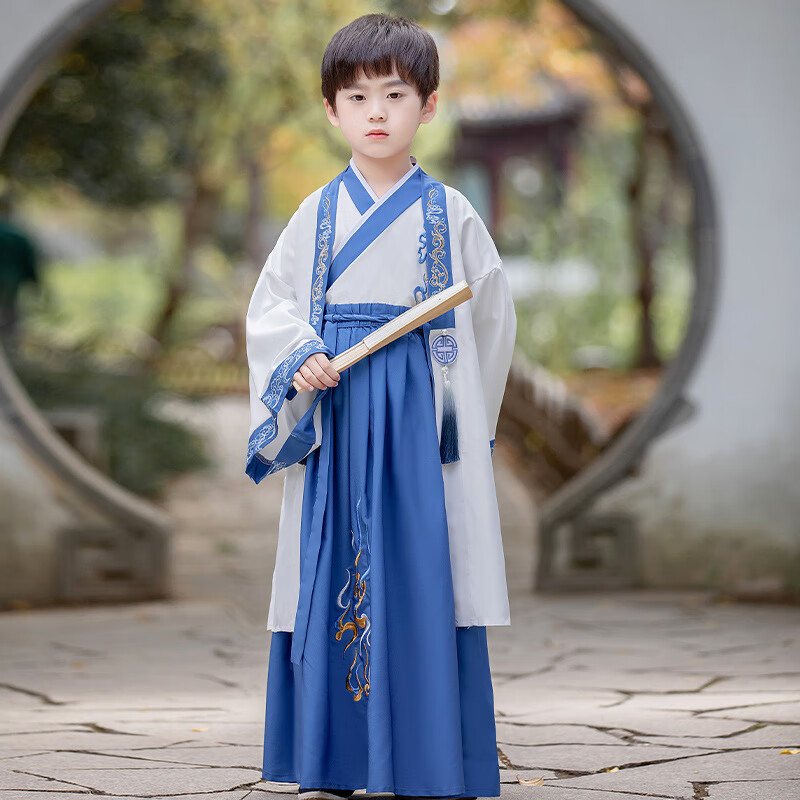 廈門(mén)東映畫(huà)古裝攝影_廈門(mén)圣古裝飾_朱圣祎古裝