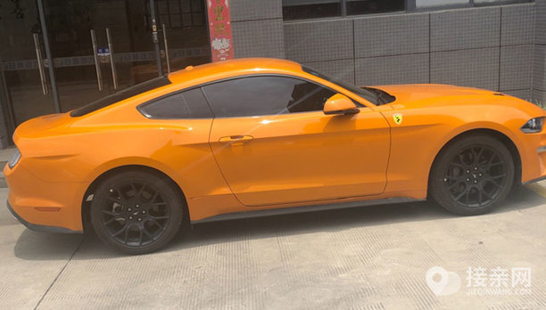 廈門(mén)哪里有婚車(chē)裝飾_廈門(mén)婚車(chē)裝飾去哪里_廈門(mén)婚車(chē)布置