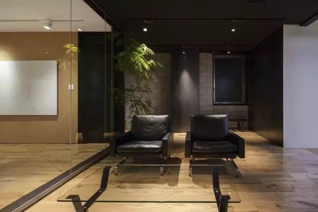 辦公室裝修廈門_廈門辦公裝修室設(shè)計公司_廈門辦公室裝修公司