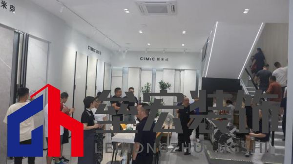 斯米克磁磚群大旗艦店璀璨開幕:共鑒時(shí)尚健康生活新篇章