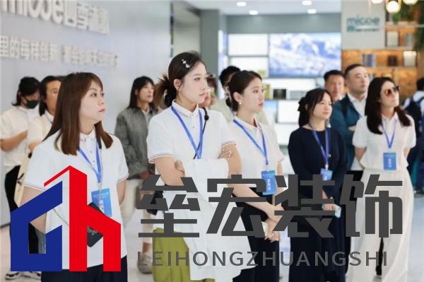 新質(zhì)生產(chǎn)力 “碳”領(lǐng)未來——全國百家媒體走進四季沐歌空氣能熱泵超級工廠活動成功舉行