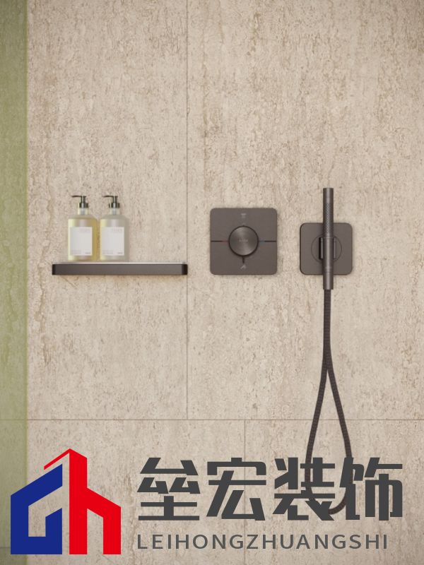 圖片包含 室內(nèi), 小, 桌子, 房間 描述已自動生成