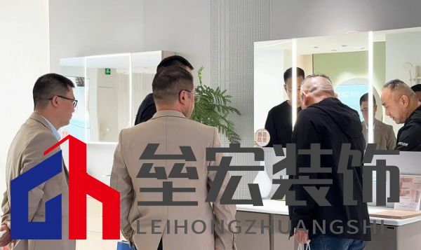 十大衛(wèi)浴品牌-鷹衛(wèi)?。簞?wù)實(shí)創(chuàng)新，共謀發(fā)展，全力開啟2025新征程！