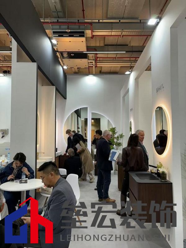 詮釋法蘭克福展，以東方美學(xué)演繹“品牌出?！毙路妒?></p><p>此次亮相法蘭克福展會(huì)，心海伽藍(lán)以衛(wèi)浴為載體，將東方美學(xué)與生活哲學(xué)轉(zhuǎn)化為可感知的設(shè)計(jì)語(yǔ)言，同時(shí)標(biāo)志著心海伽藍(lán)深度踐行出海戰(zhàn)略布局。未來(lái)，心海伽藍(lán)將繼續(xù)以全球化的姿態(tài)，不斷深耕產(chǎn)品、技術(shù)與設(shè)計(jì)，在世界衛(wèi)浴版圖上書(shū)寫(xiě)中國(guó)品牌的星辰大海。</p><div   id=