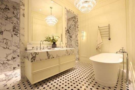 房間的一角中度可信度描述已自動生成