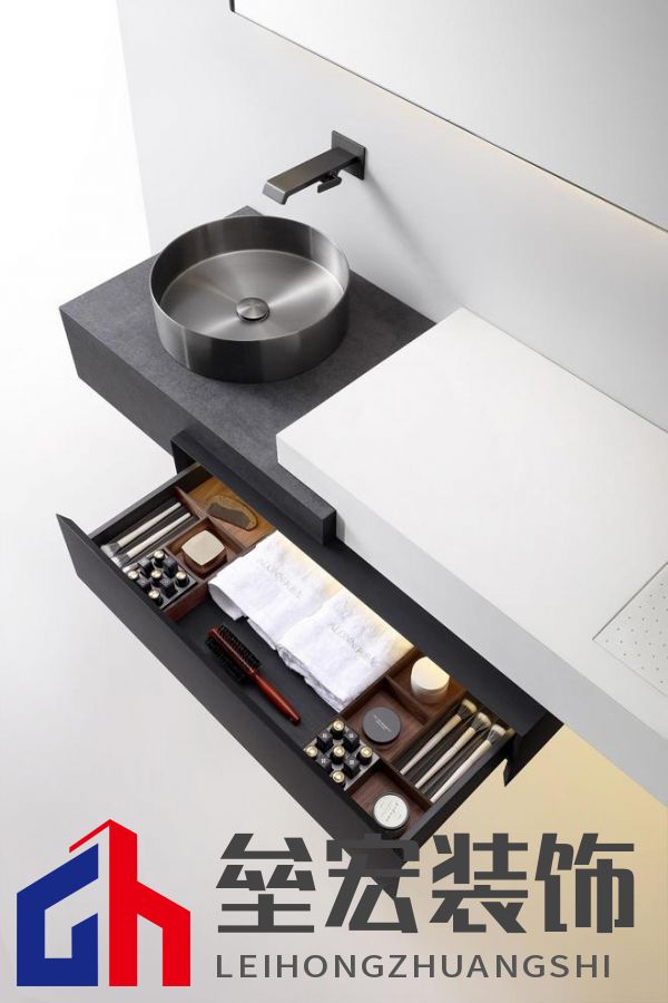 第一里程碑|阿洛尼成為首登紅點(diǎn)榜的高定浴室柜品牌！ 摘要：設(shè)計(jì)界的奧斯卡 